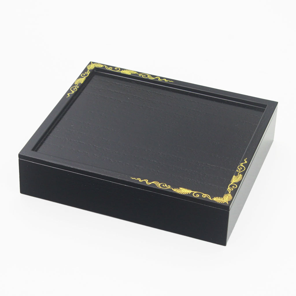 Matsu-Karakusa Temotobako box with lid