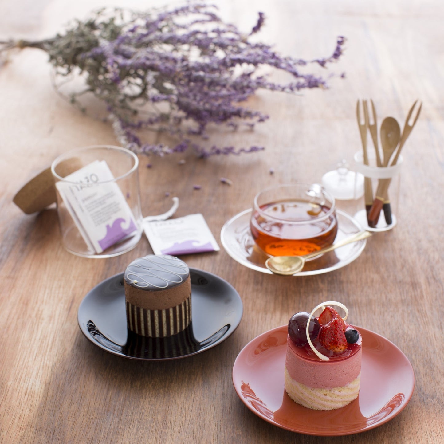 Cake plate (3 colors)