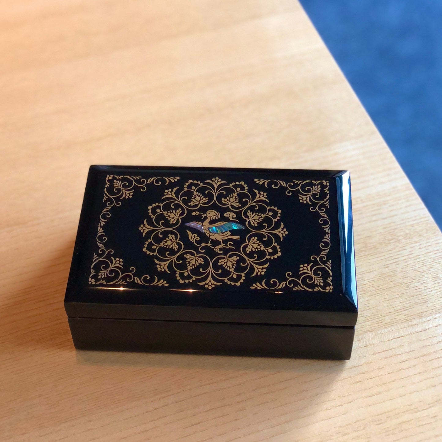 Hanakuidori box
