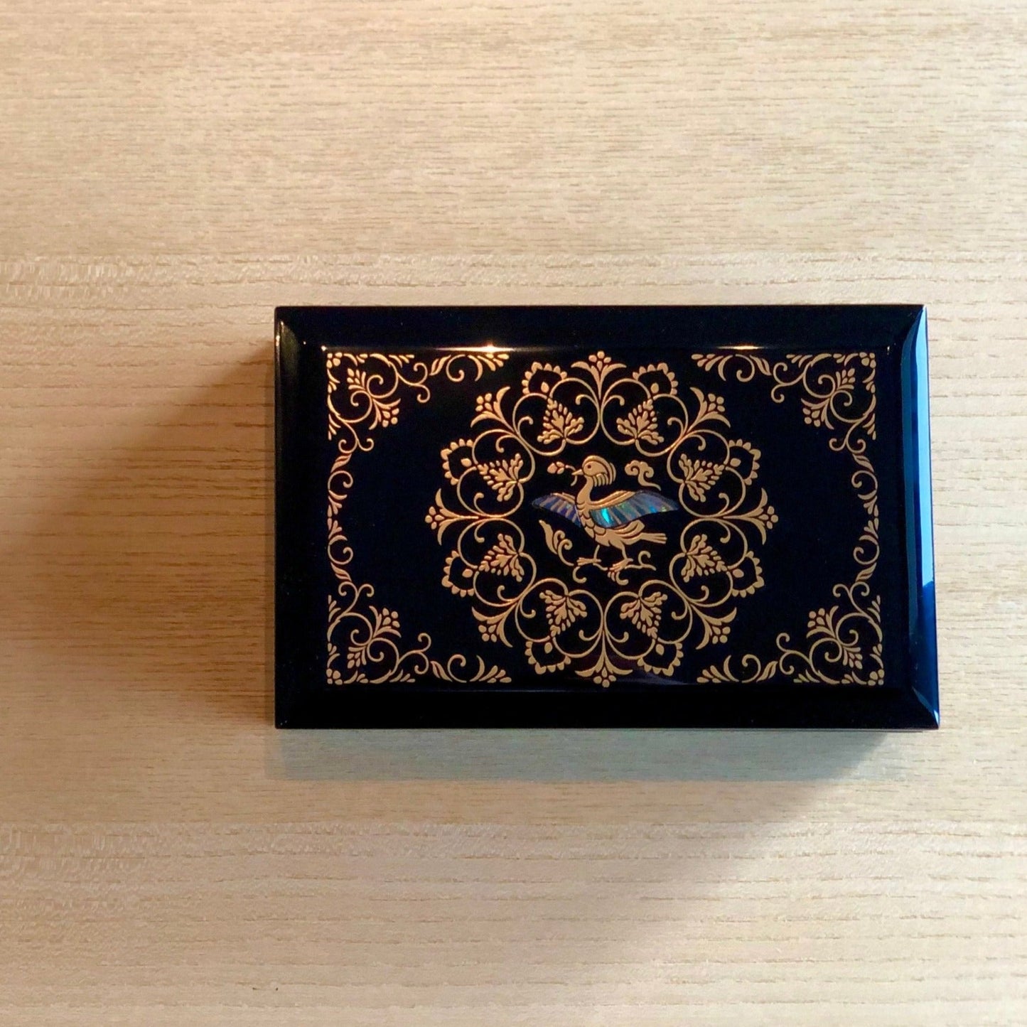 Hanakuidori box