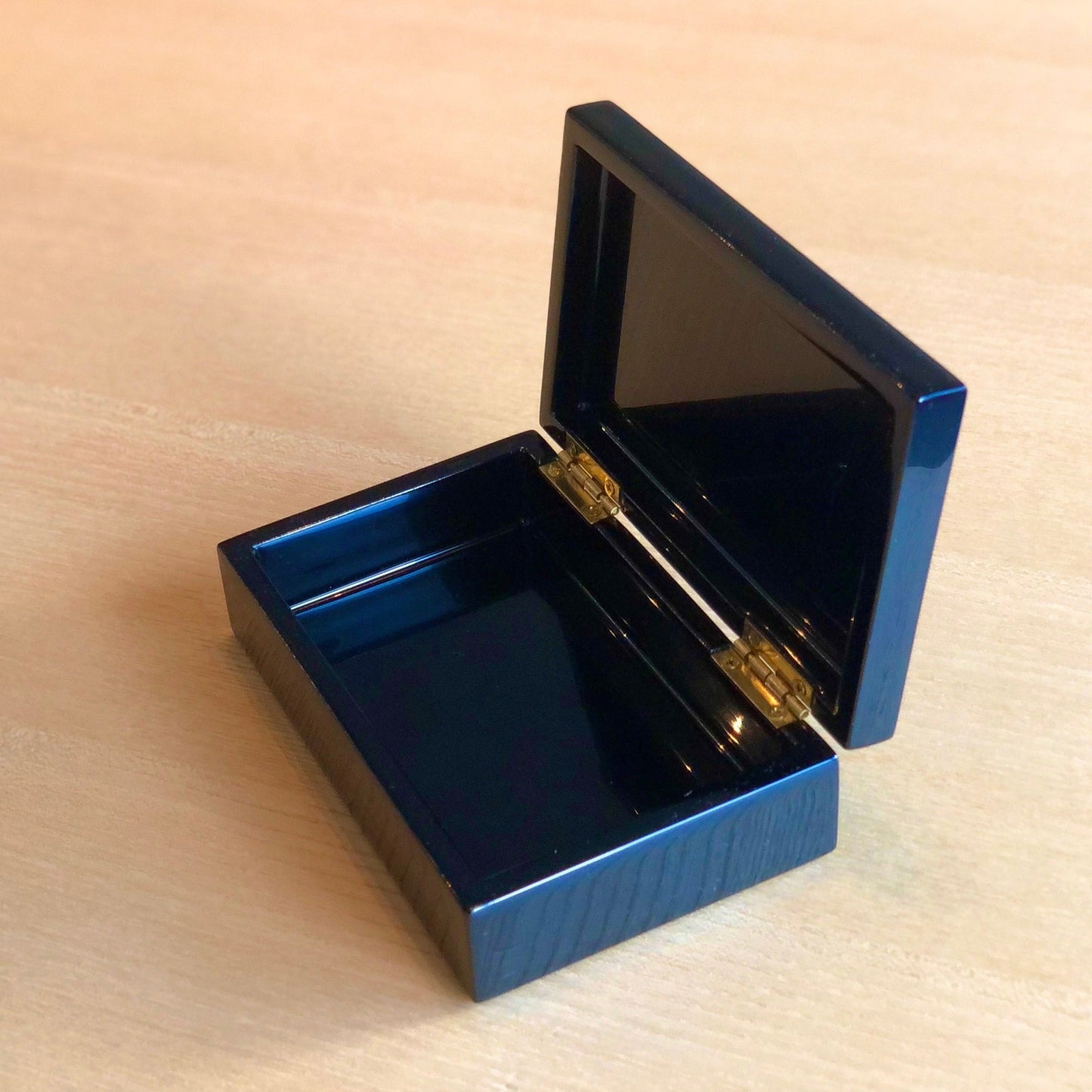 Hanakuidori box