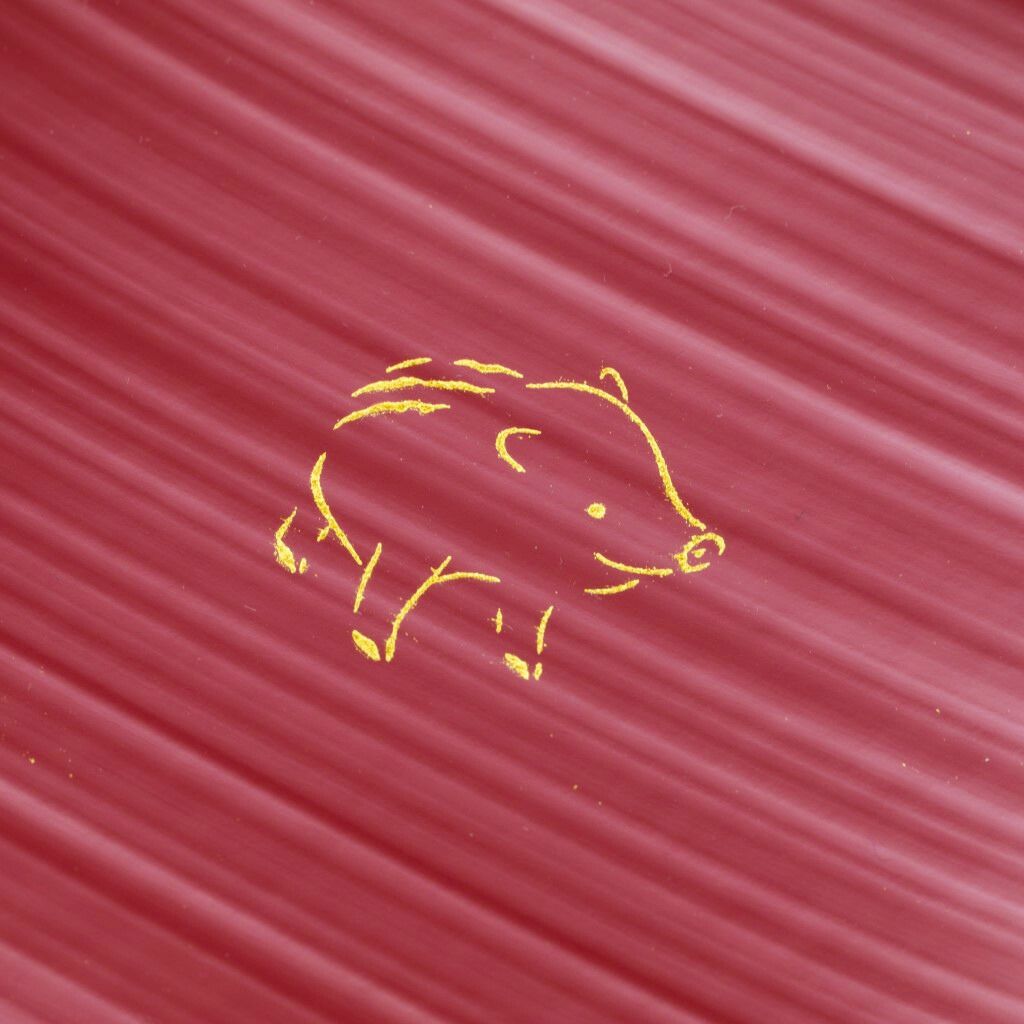 Boar red bamboo plate