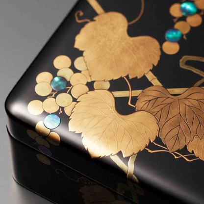 Hojo Sumimaru decorative box