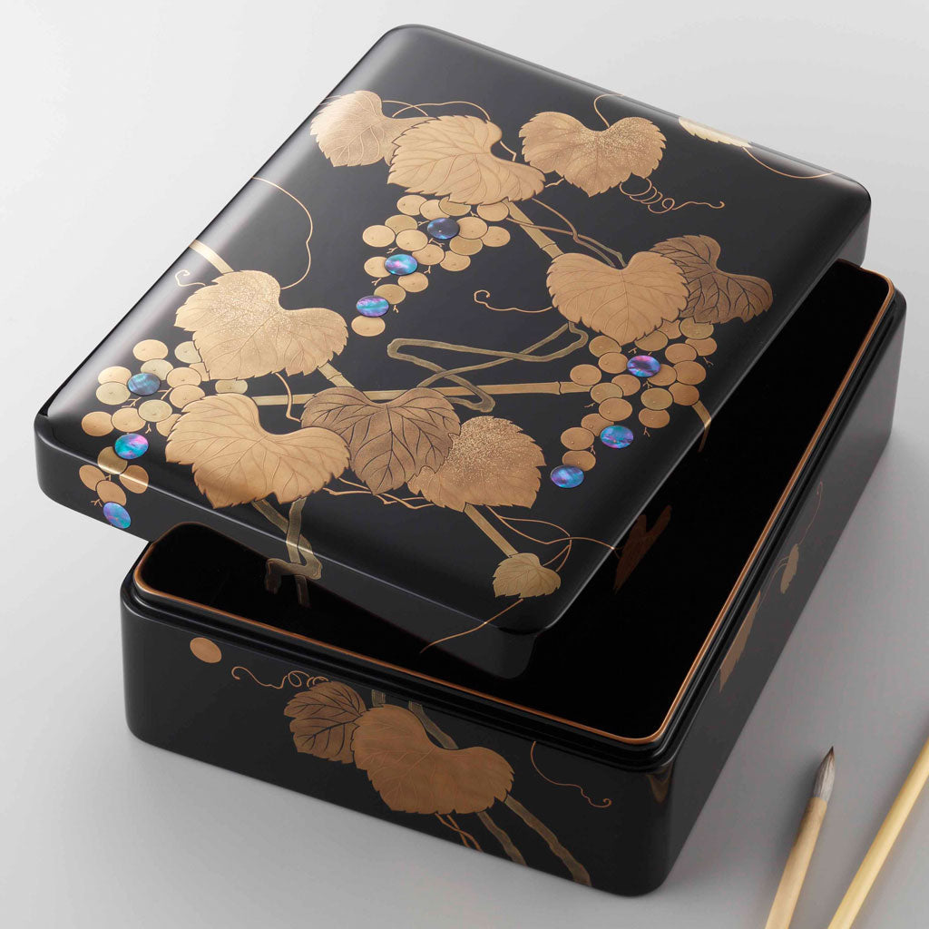 Hojo Sumimaru decorative box