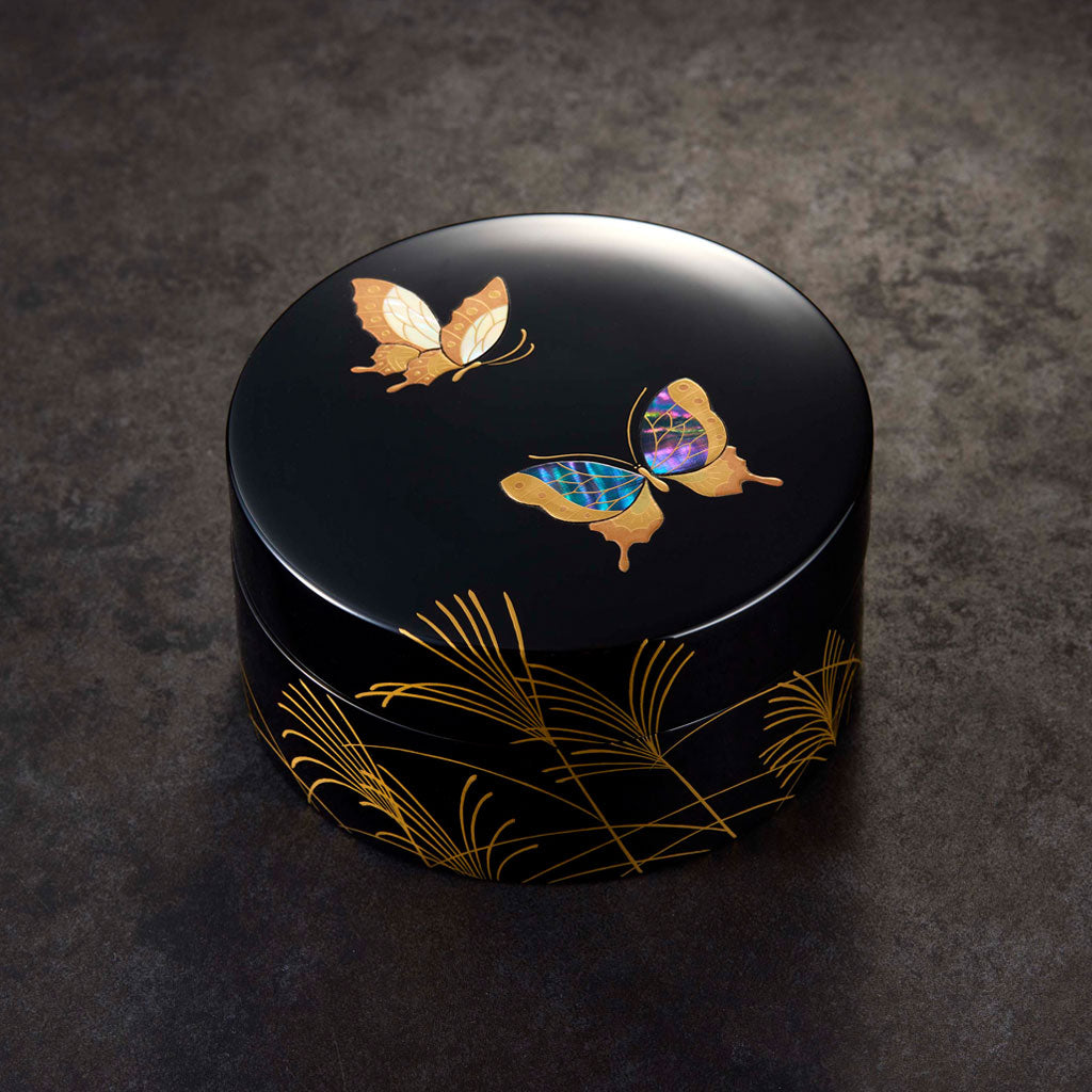 Butterfly round-shaped 3.8S box
